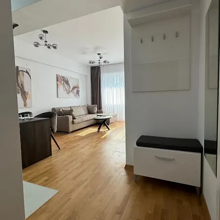 East Gate Luxury * סקופיה